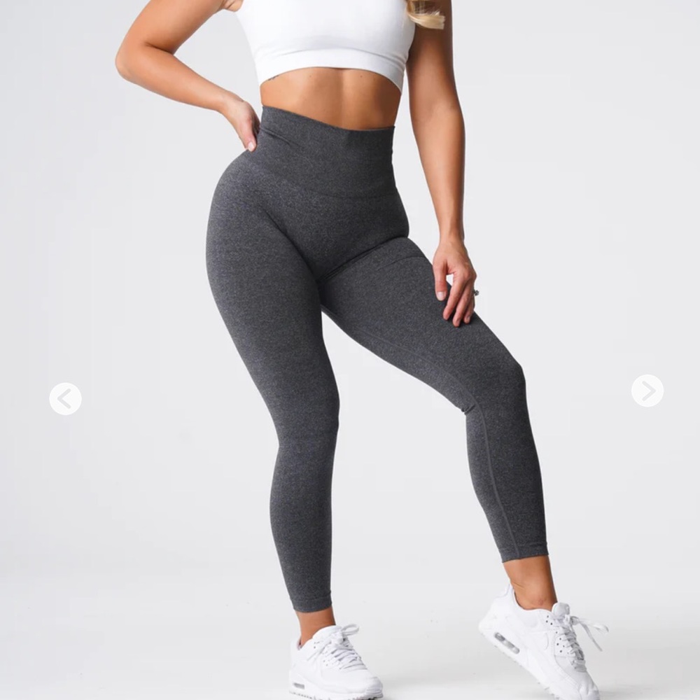 NVGTN Black Speckled Curve Seamless Women’s Leggings Medium